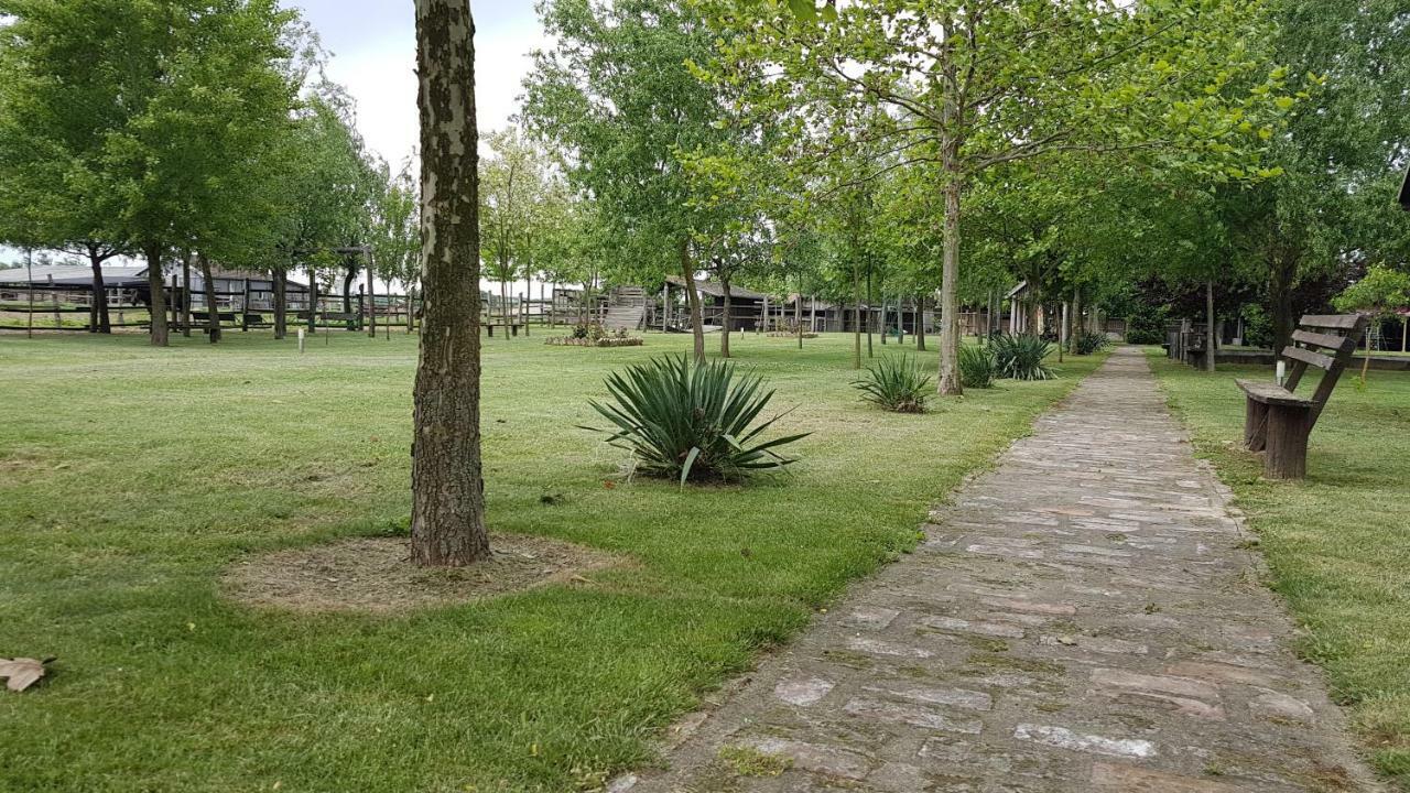 Acin Salas Tordinci Esterno foto